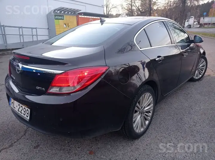 Opel Insignia 2011 photo 2
