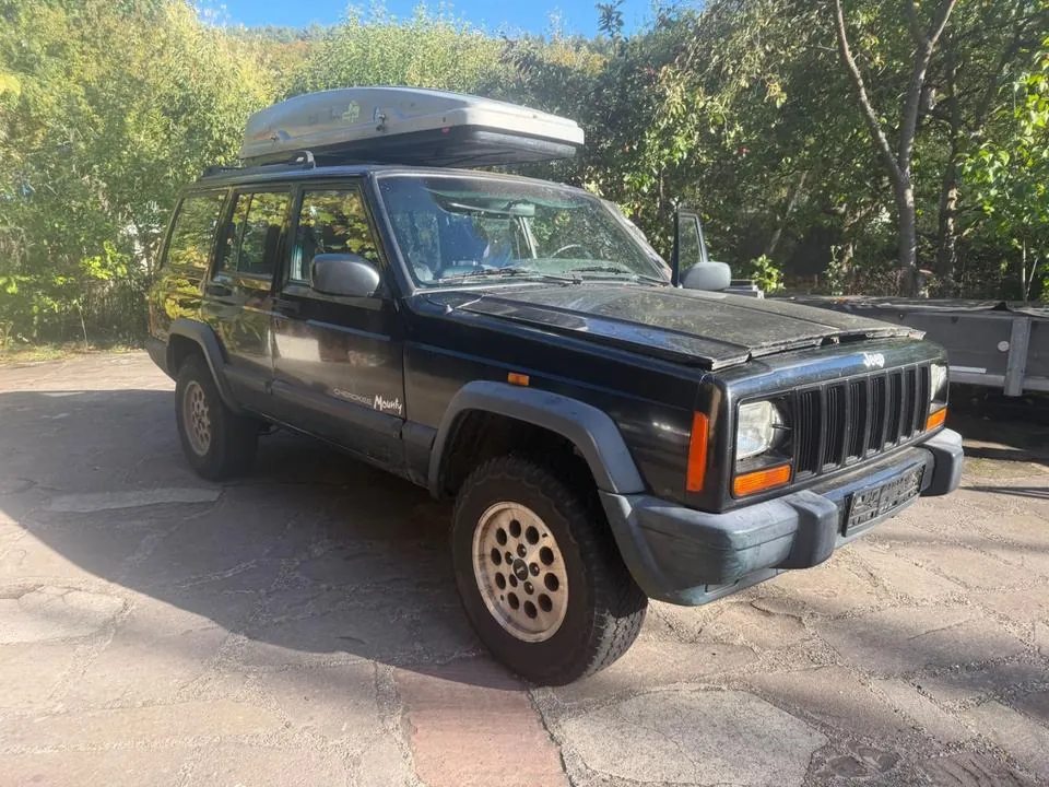 Jeep Cherokee