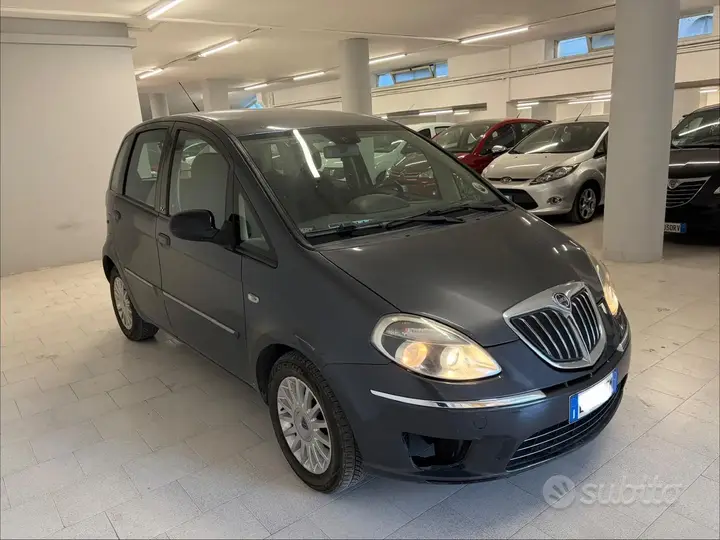Lancia Musa 2011 photo 3