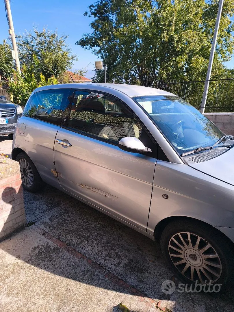 Lancia Ypsilon 2008 photo 4