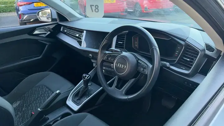 Audi A1 2023 photo 2