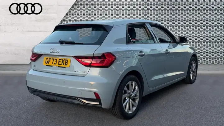 Audi A1 2023 photo 3