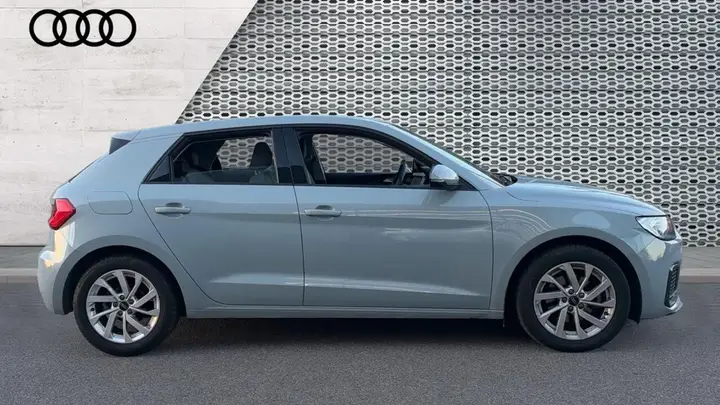 Audi A1 2023 photo 4
