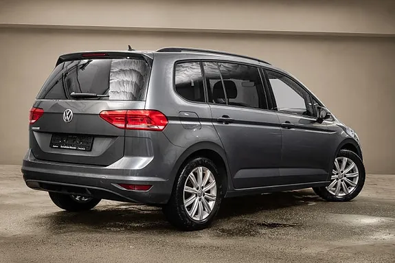 Volkswagen Touran 2019 photo 2