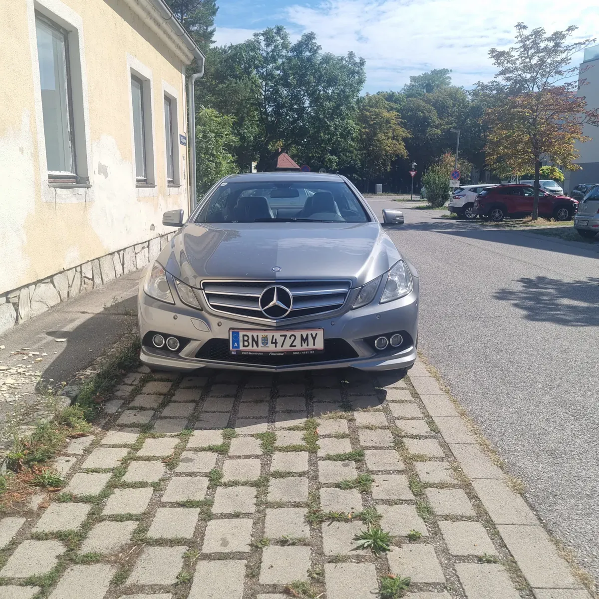 Mercedes-Benz E-Class 2012 photo 3