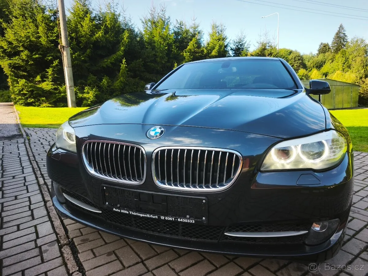BMW 5 Series 2012 photo 2