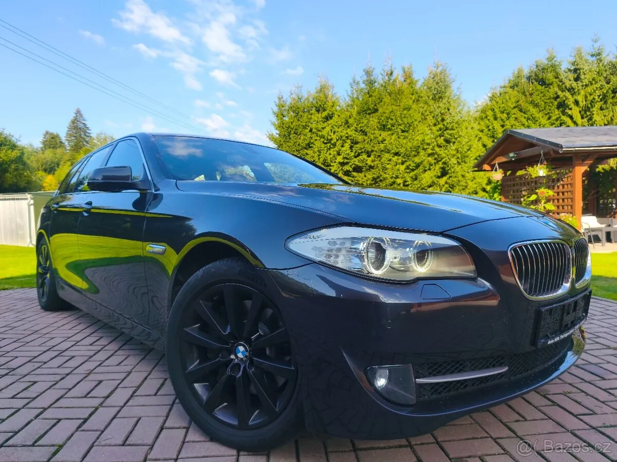BMW 5 Series 2012 photo 3