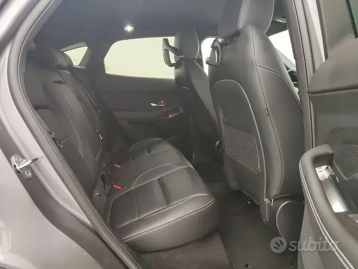 Jaguar E-Pace 2023 photo 5