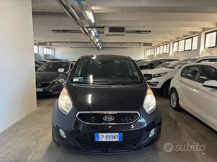 Kia Venga 2012 photo 5