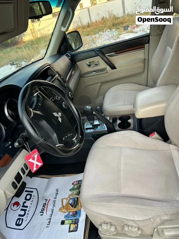 Mitsubishi Pajero 2008 photo 4