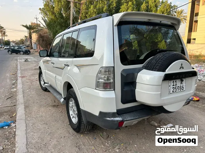 Mitsubishi Pajero 2008 photo 2