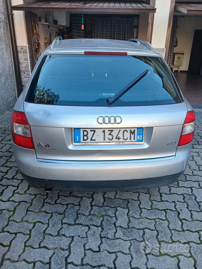 Audi A4 2002 photo 3