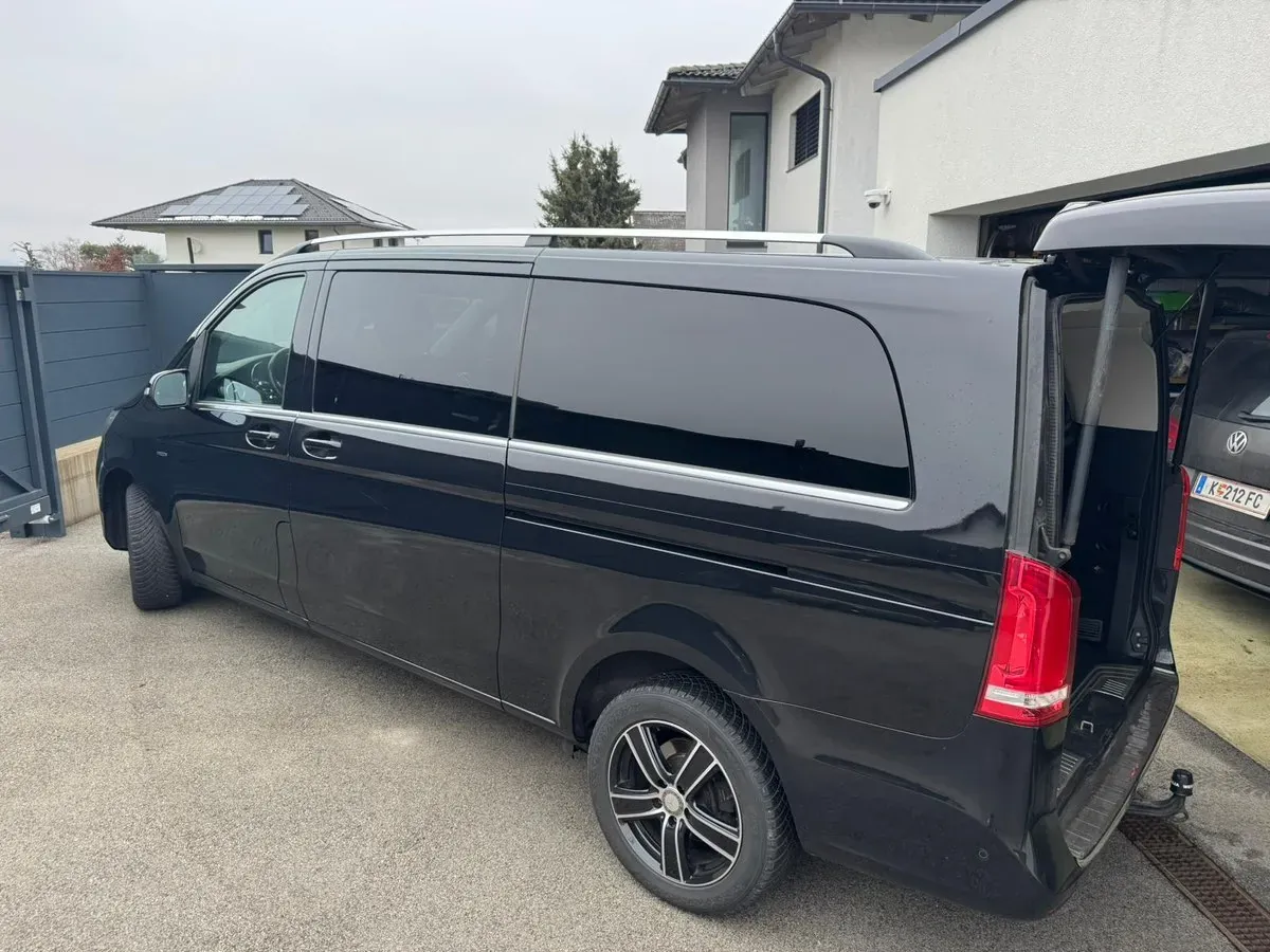 Mercedes-Benz V-Class 2017 photo 3