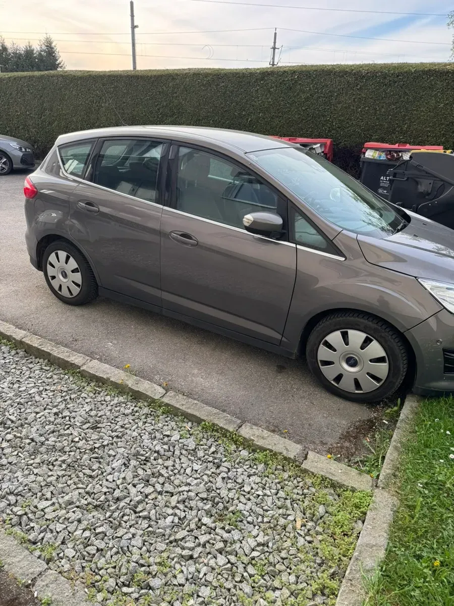 Ford C-Max 2013 photo 2
