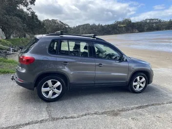 Volkswagen Tiguan 2012 photo 2