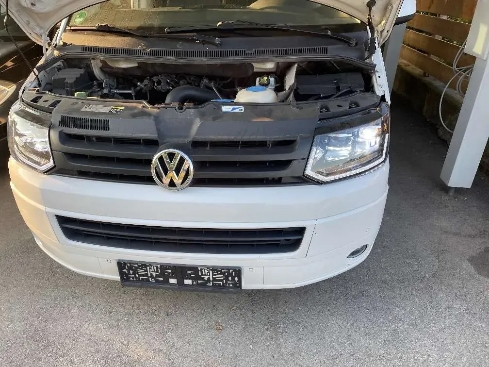 Volkswagen T5 2013 photo 2