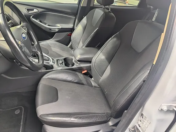 Ford Focus 2011 photo 5
