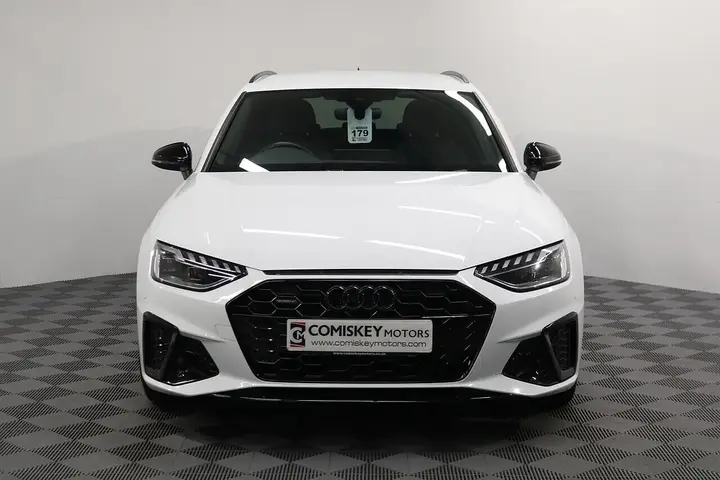 Audi A4 Avant 2023 photo 2