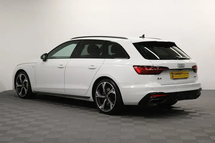 Audi A4 Avant 2023 photo 4