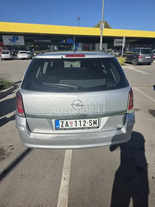Opel Astra H 2005 photo 4