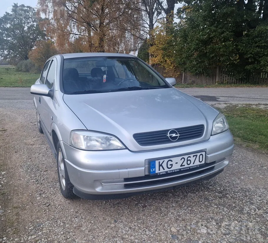 Opel Astra 2000 photo 2
