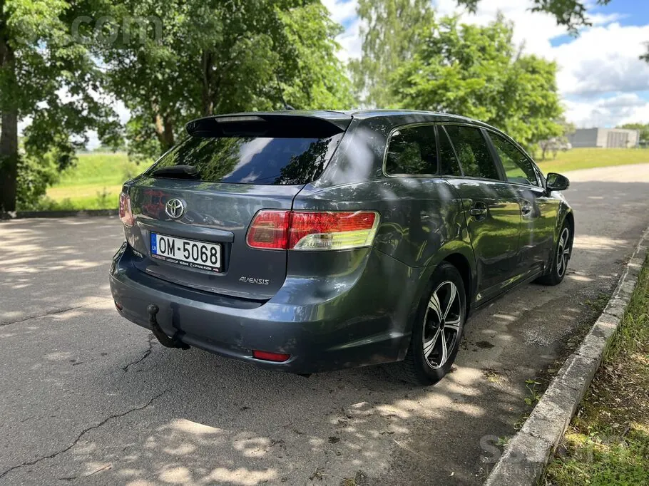 Toyota Avensis 2009 photo 5
