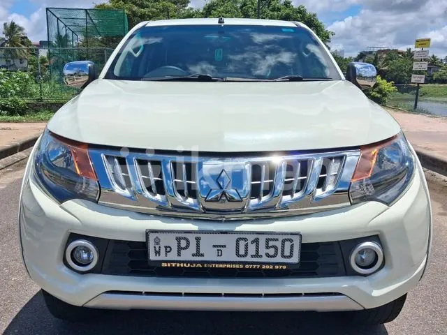 Mitsubishi L200 2016 photo 2