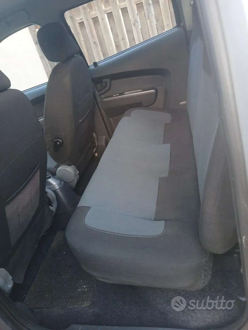 Tata Xenon 2010 photo 5
