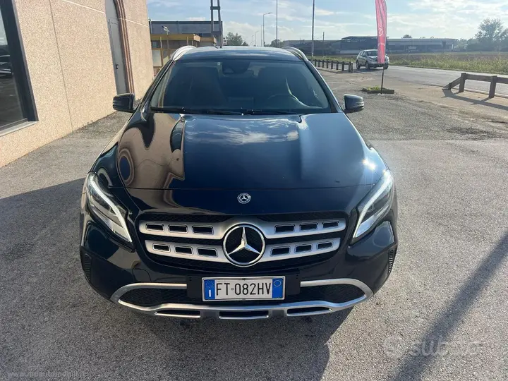 Mercedes-Benz Gla 2018 photo 2