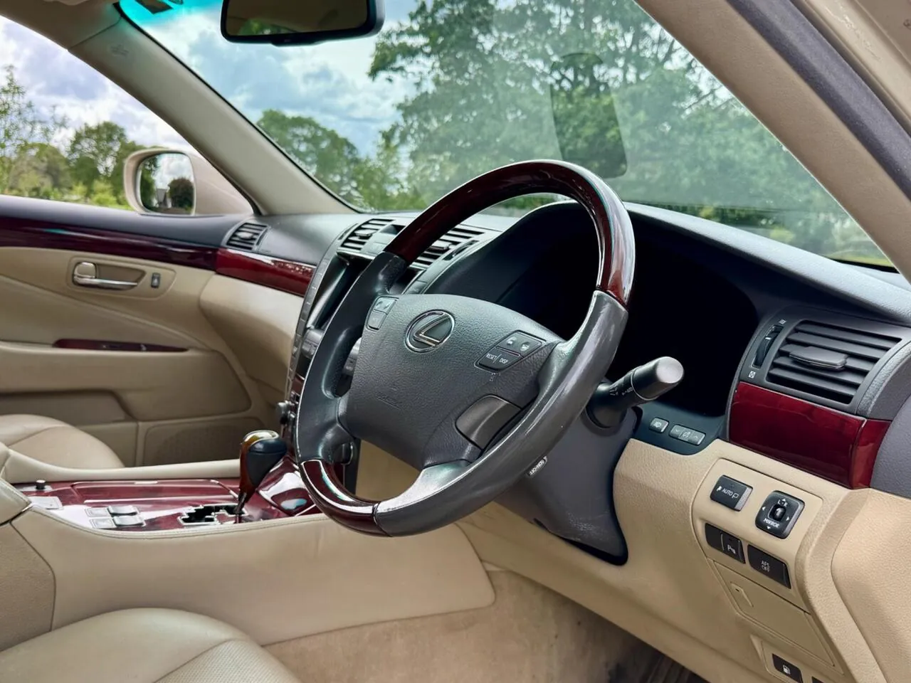Lexus Ls 2008 photo 3