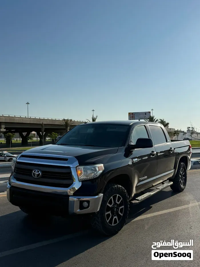 Toyota Tundra 2015 photo 2