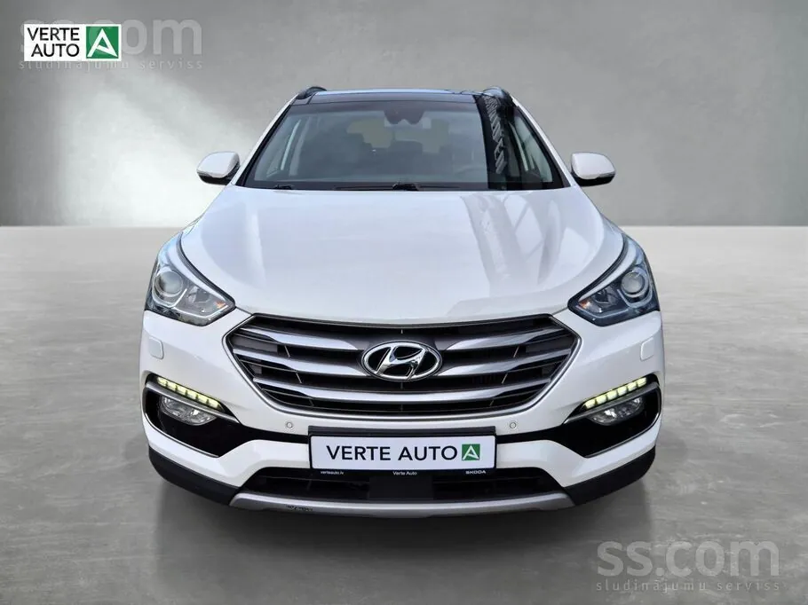 Hyundai Santa Fe 2017 photo 2