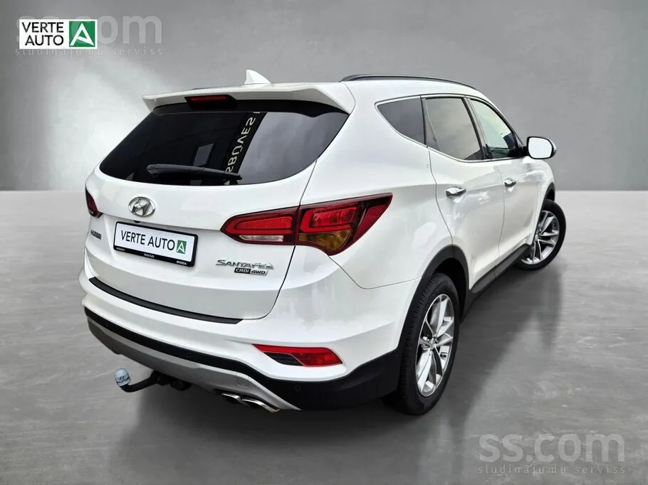 Hyundai Santa Fe 2017 photo 4