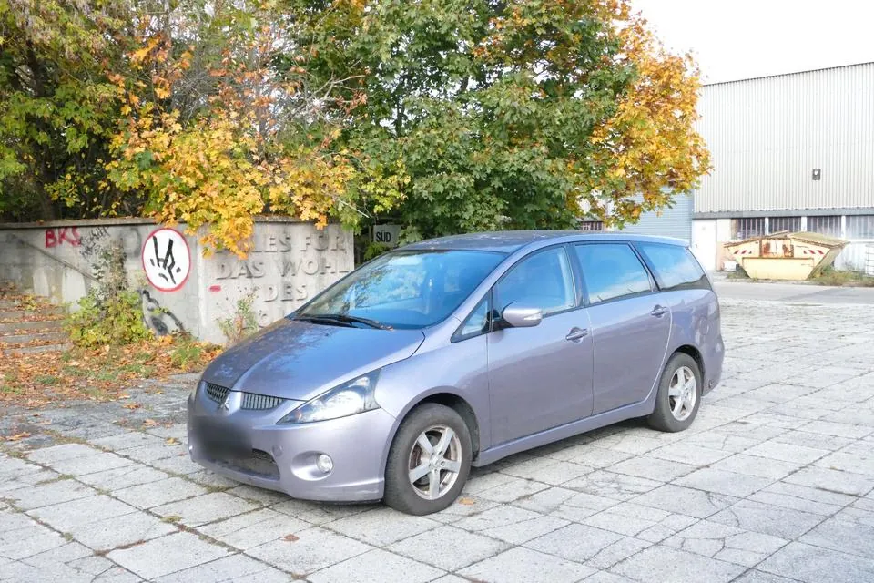 Mitsubishi Grandis