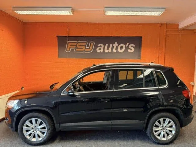 Volkswagen Tiguan 2009 photo 2