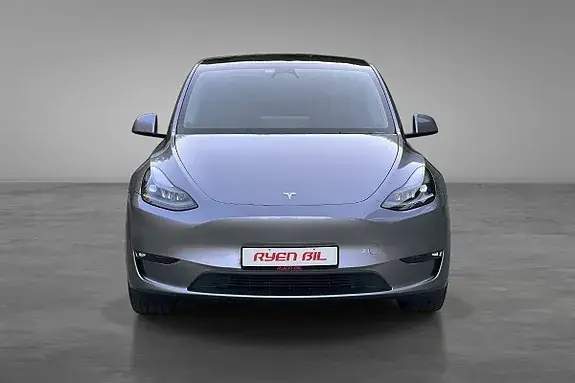 Tesla Model Y 2023 photo 2