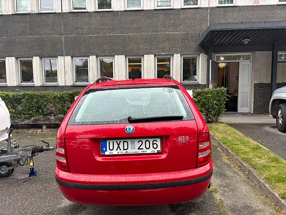 Skoda Fabia 2004 photo 2