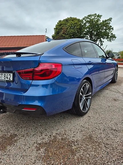 BMW 320D 2017 photo 2