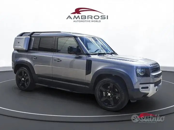 Land Rover Defender 2023 photo 2