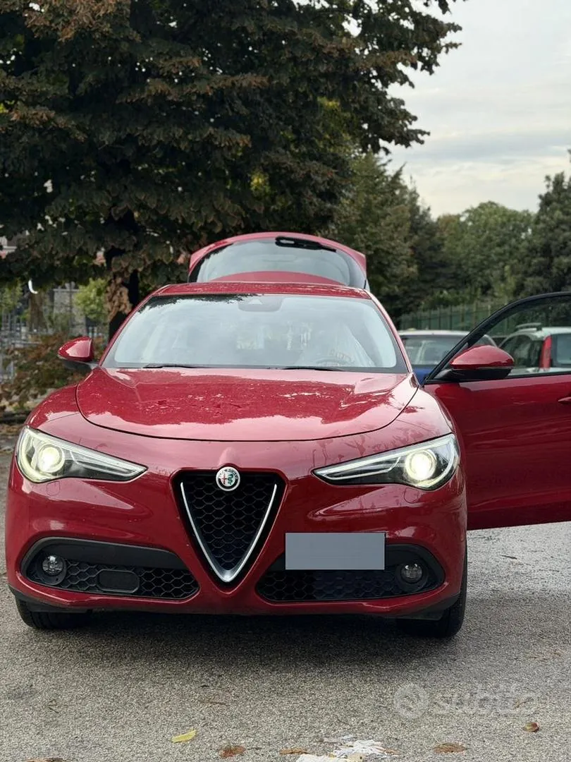 Alfa Romeo Stelvio 2018 photo 2