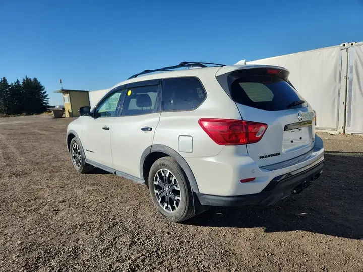 Nissan Pathfinder 2019 photo 3