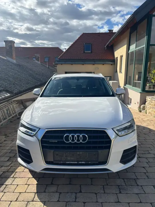 Audi Q3 2015 photo 3