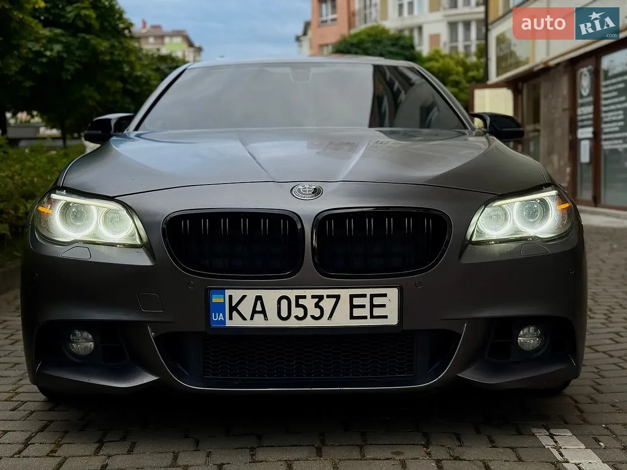 BMW 5 Series 2015 photo 4