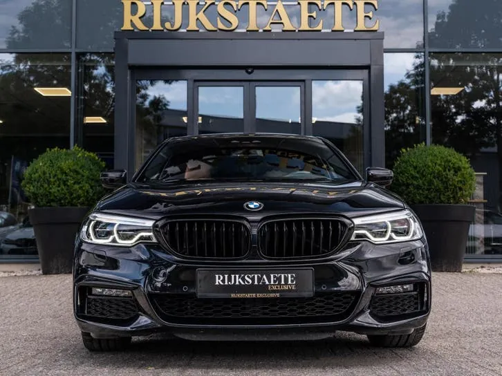 BMW 5 Series 2019 photo 3