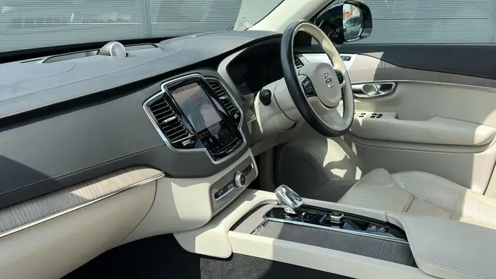 Volvo Xc90 2023 photo 2