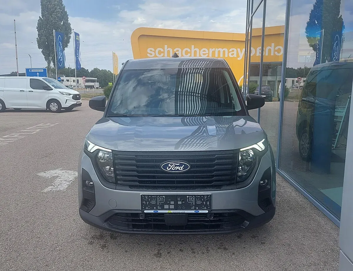 Ford Tourneo Courier photo 2