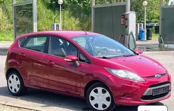 Ford Fiesta 2010 photo 2
