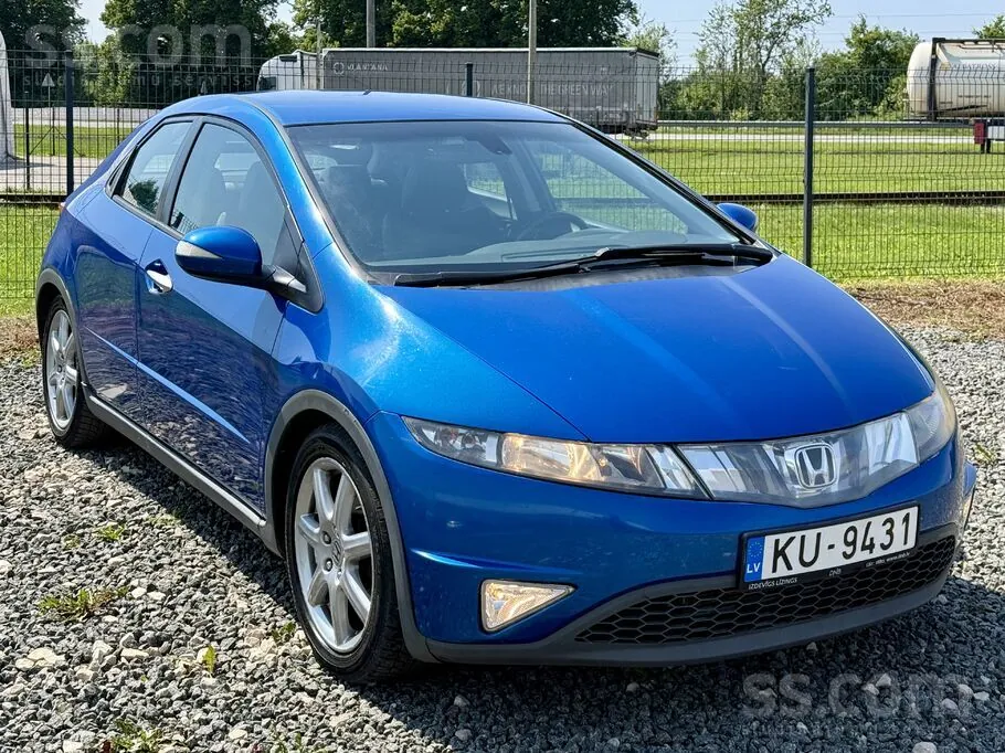 Honda Civic 2006 photo 2