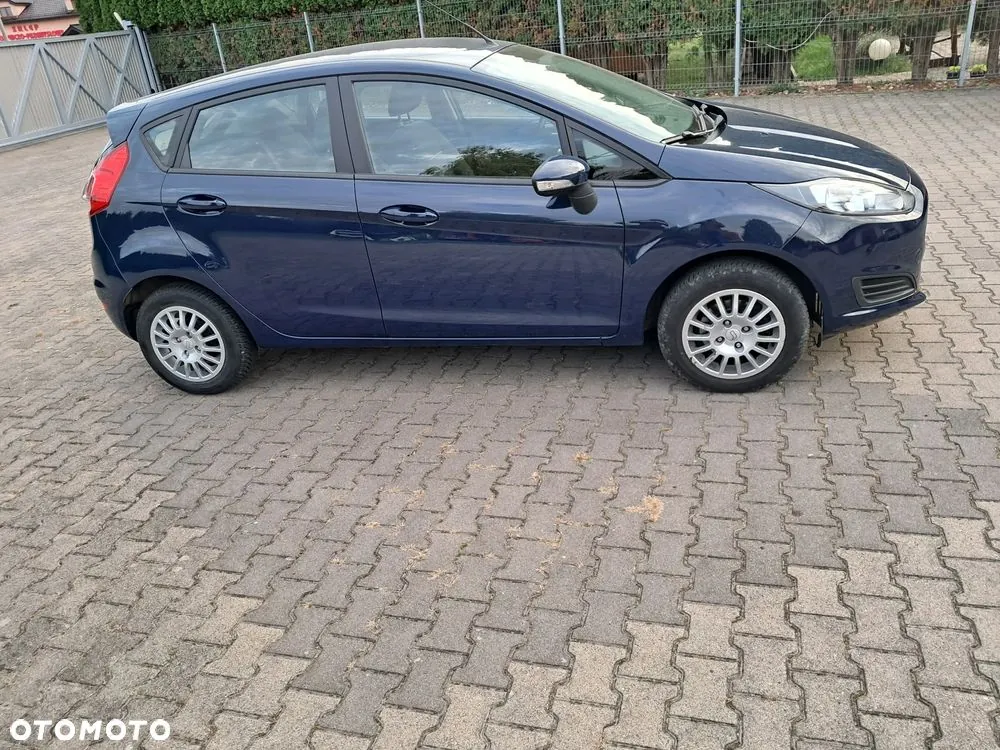 Ford Fiesta 2015 photo 2