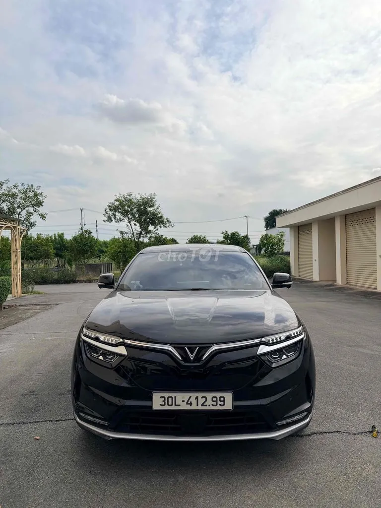 Vinfast Vf8